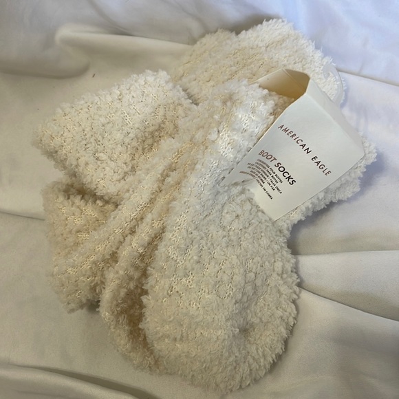 American Eagle Outfitters Warm Fuzzy Book Socks, NWT. Bundle & Save! - Picture 1 of 3